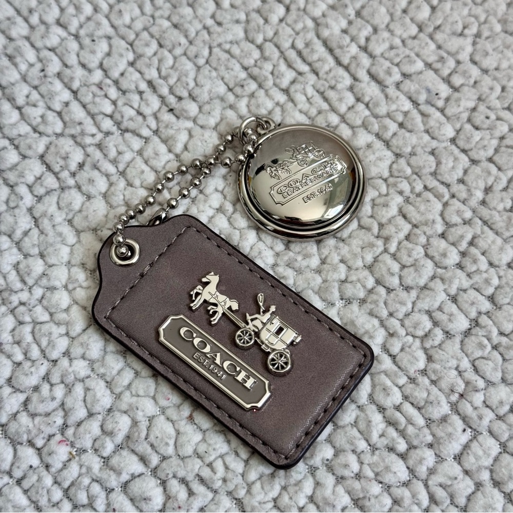 Coach 1941 Vintage Hangtag Set with Chain